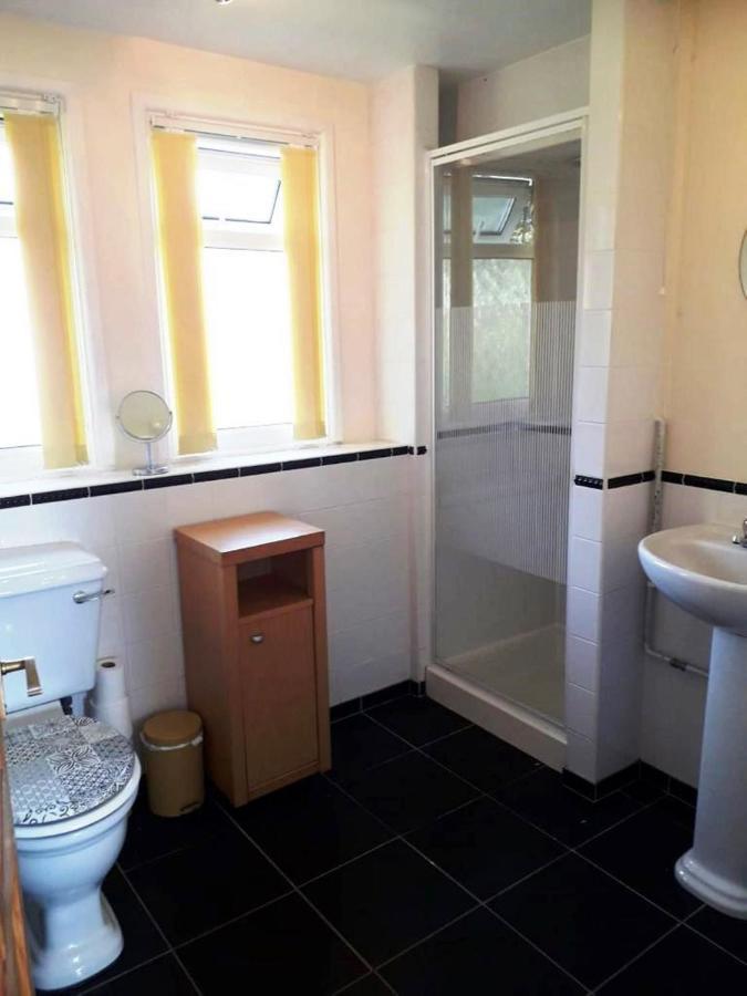 Sheena'S Dartmouth Chalets المظهر الخارجي الصورة